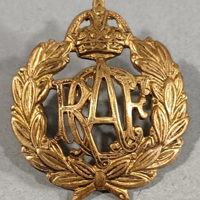CANADA INSIGNE DE CASQUETTE RCAF ROYAL CANADIAN AIR FORCE FABRICATION ANCIENNE SECONDE GUERRE WW2
